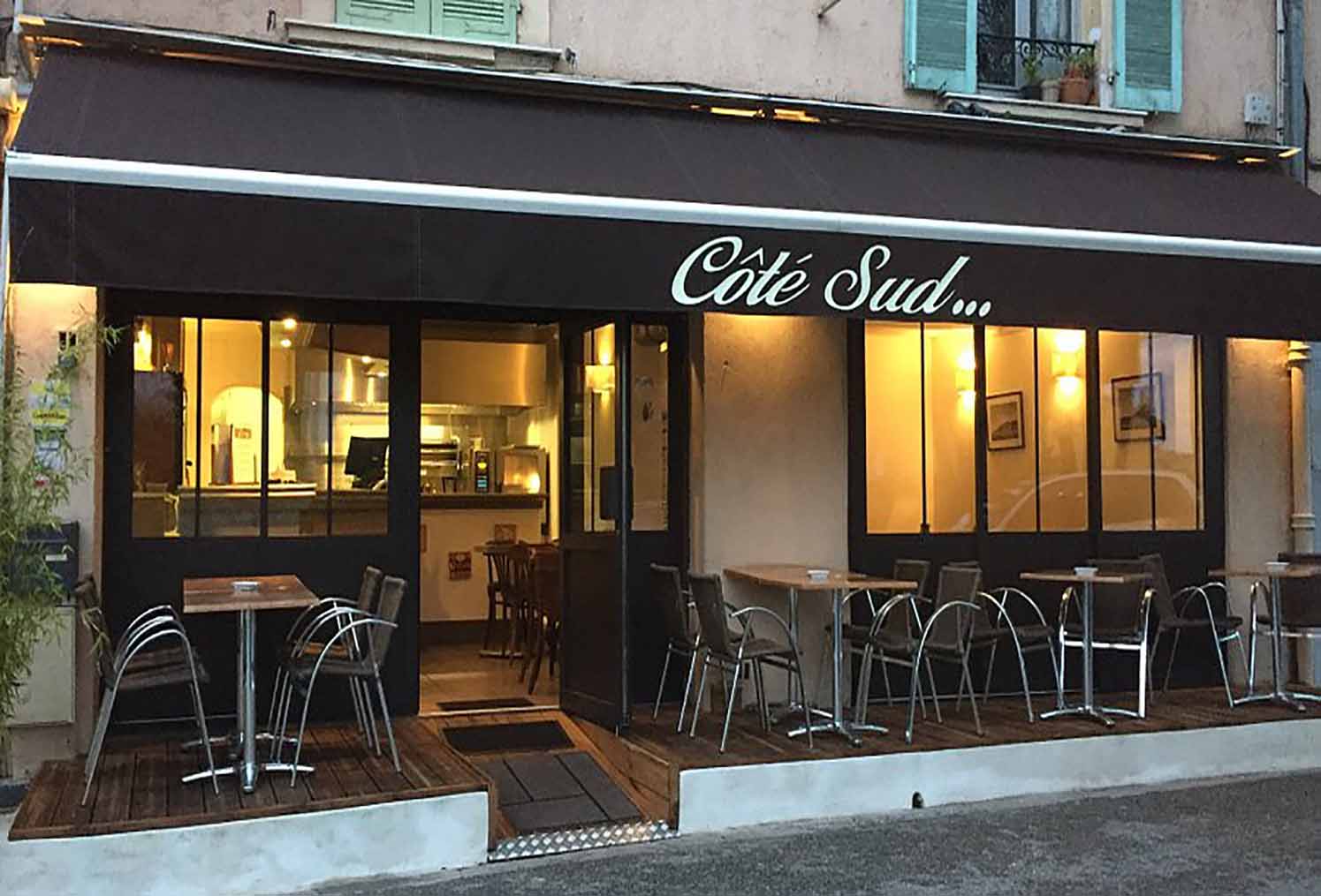 Romantische Dinerlocaties in Breda: Een Perfecte Combinatie van Smaak en Sfeer Romantische Dinerlocaties in Breda: Een Perfecte Combinatie van Smaak en Sfeer